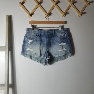 NWT HOLLISTER WOMEN'S DISTRESSED JEAN SHORTS SIZE 9